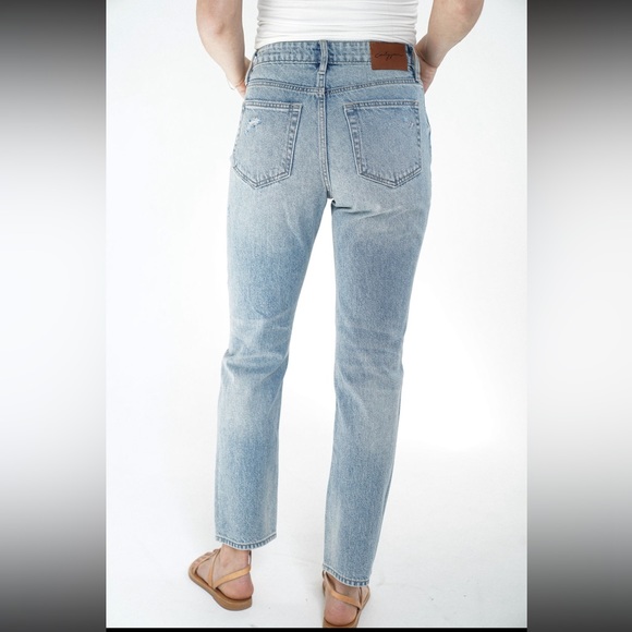 Carly Jean Los Angeles Topanga Boyfriend Jeans - Size 1 - Picture 8 of 10